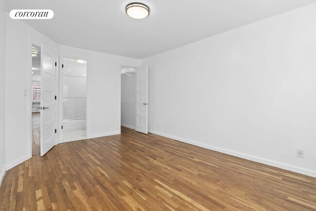 Foto del edificio - 1002 E 80th St