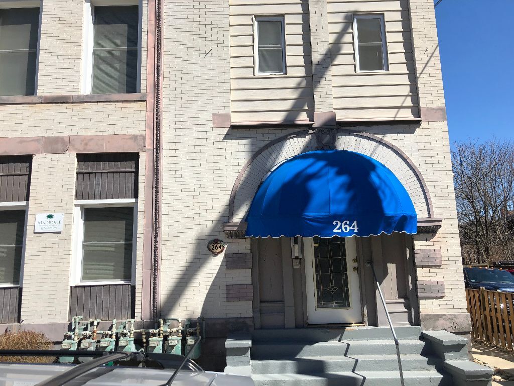 Foto principal - 264 Melwood Ave