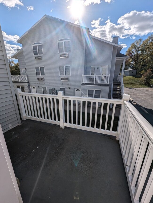 Foto del edificio - 2 Bedroom/2 Bathroom Townhouse in Fayette!
