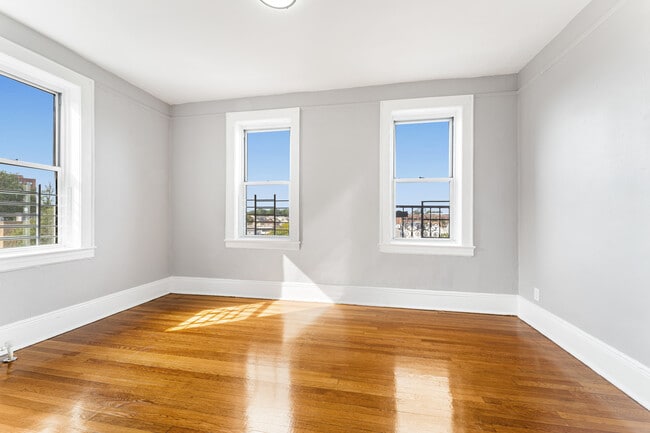 Foto del edificio - 758 Jersey Ave