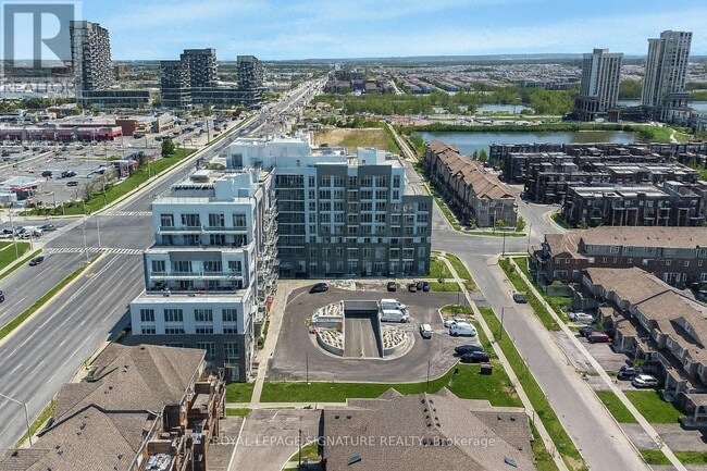 Building Photo - 412 Silver Maple Rd