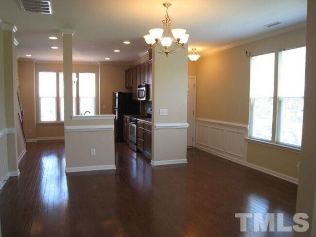 Building Photo - 2941 Casona Way