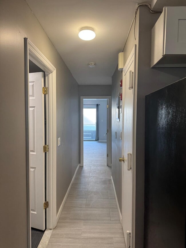 Building Photo - 173 Beach 96th St