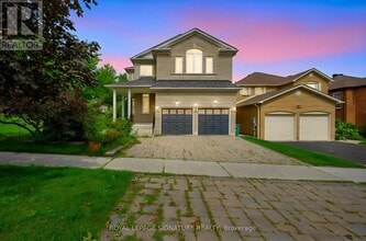 Building Photo - 267 Laurentian Ave