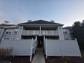 Building Photo - 2809 Waters Edge Dr
