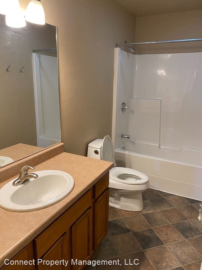 Building Photo - 5 br, 2 bath House - 1893 Brisk Court