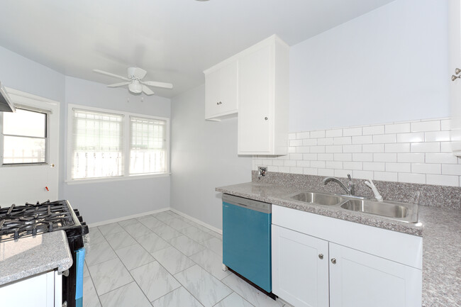 Building Photo - 4316 Edenhurst Ave