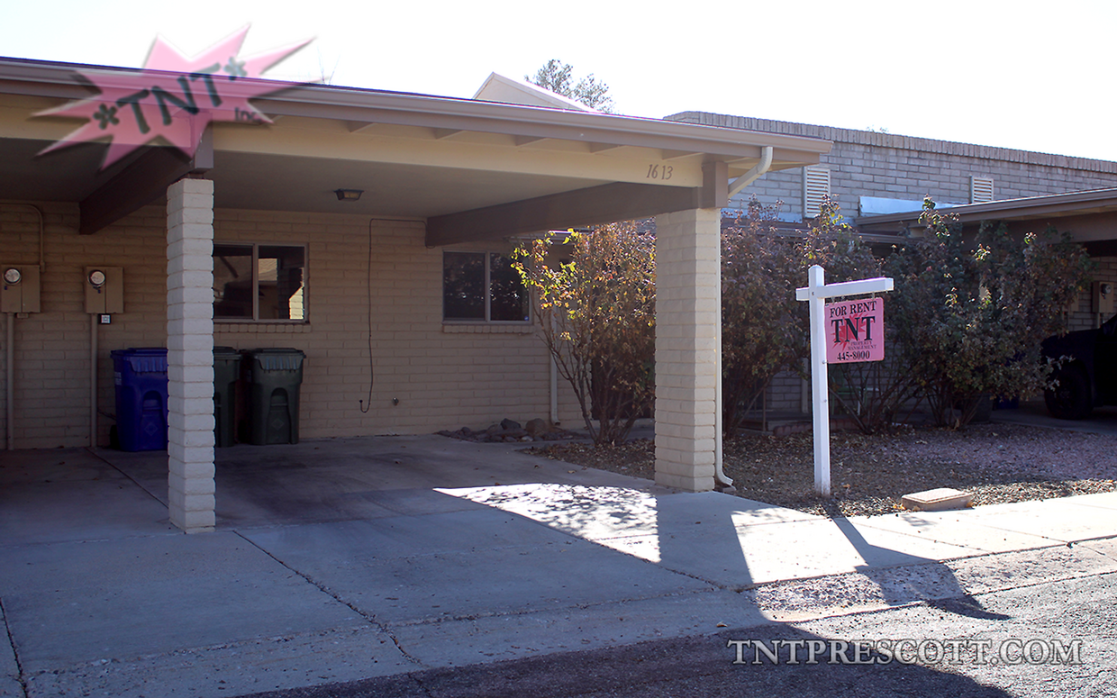 Primary Photo - Townhome in Butte Haven HOA