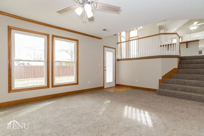 Building Photo - 6425 Chouteau St