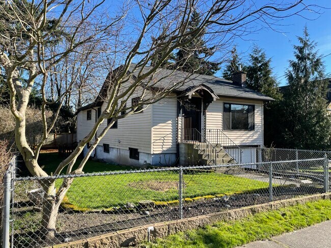 Foto del edificio - 8538 Ashworth Ave N