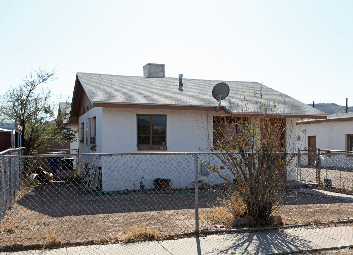 Building Photo - 1225-1229 W Sonora St