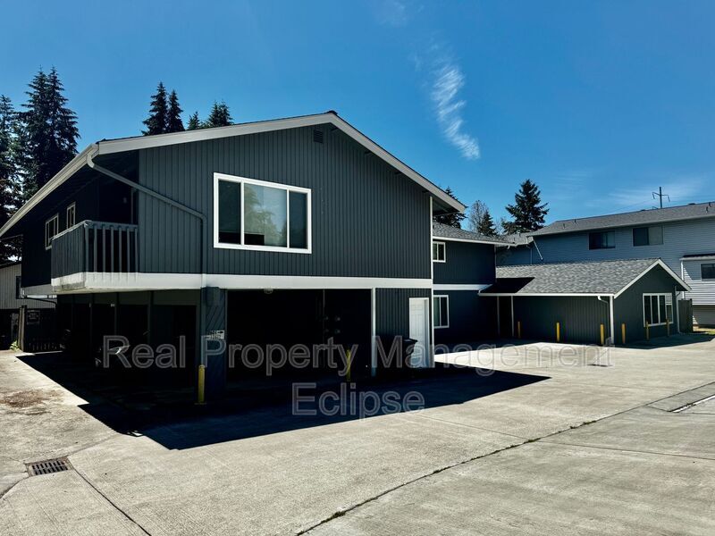 Primary Photo - 12601 SE 30th St