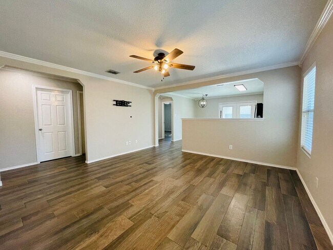 Building Photo - 9314 Juniper SPG