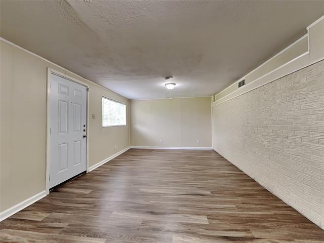 Foto del edificio - 4427 Live Oak Dr