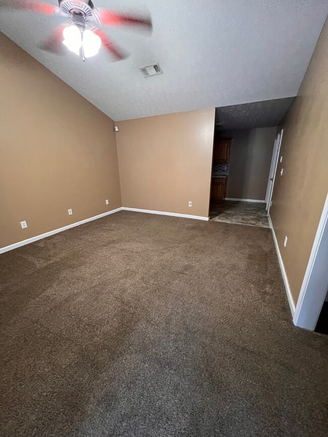 Foto del edificio - 3241 Wade St