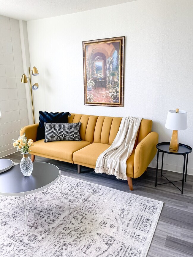 Building Photo - 2515 Burnet Ave