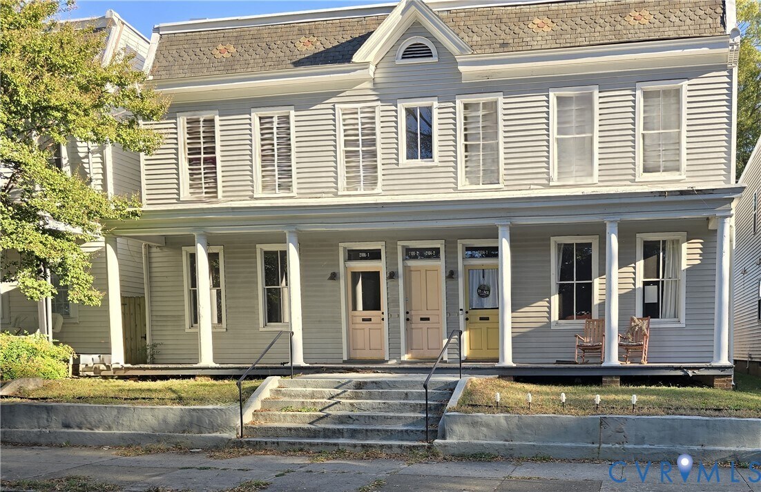 Primary Photo - 2106 Parkwood Ave