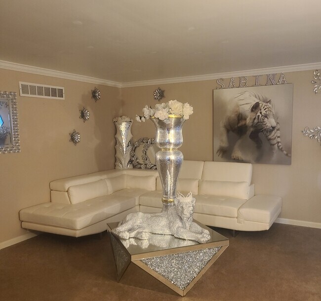 Foto del edificio - 3601 Edward Dr