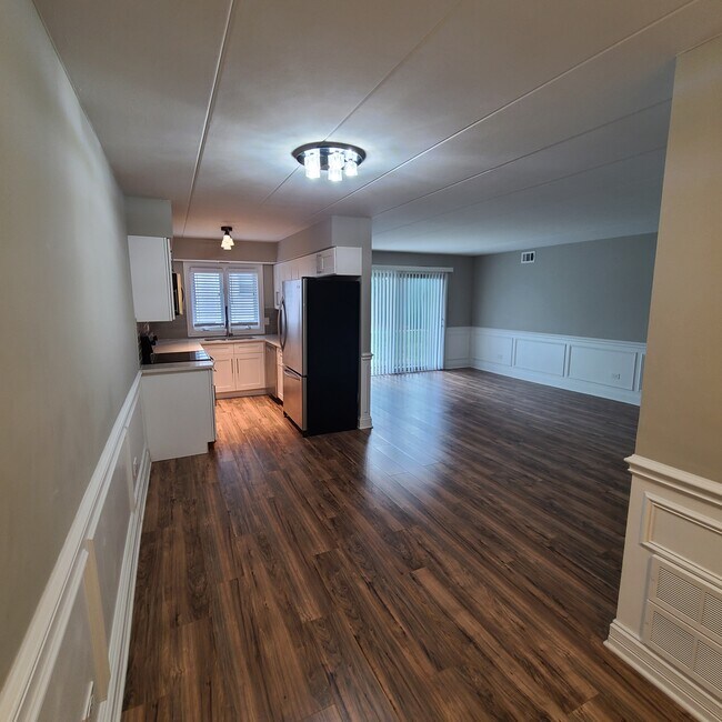 10607 Southwest Hwy Unit 1 D, Worth, IL 60482 Condo for Rent in Worth