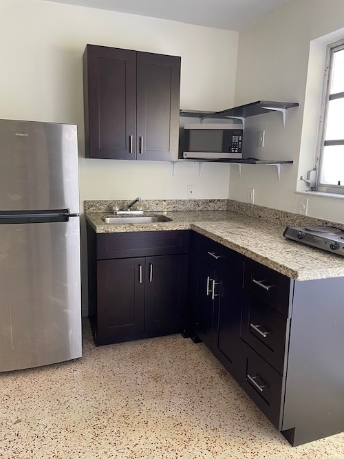 Building Photo - 2815 SW 37th Ct
