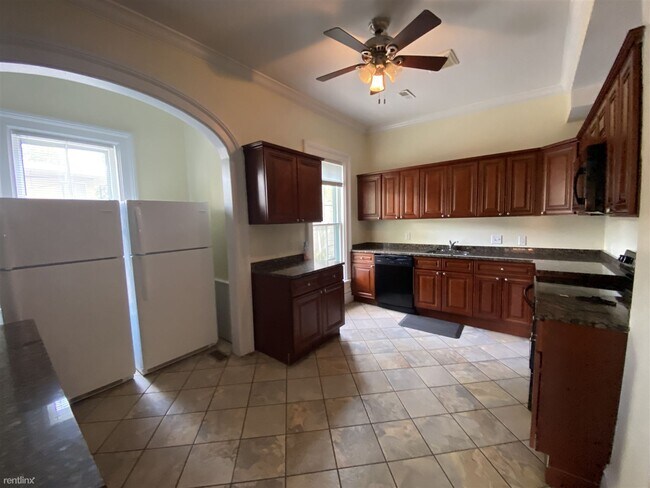 Foto del edificio - 7 br, 6 bath House - 113 N Ingalls St