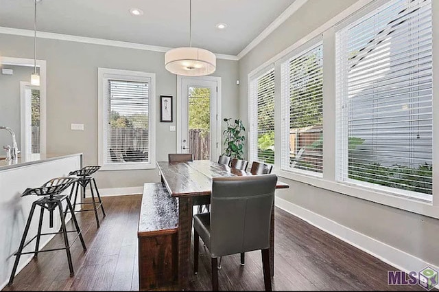 Dining - 7244 Kodiak Dr