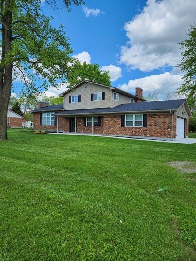 Primary Photo - Fully Furnished Short Term Rental Home in ...
