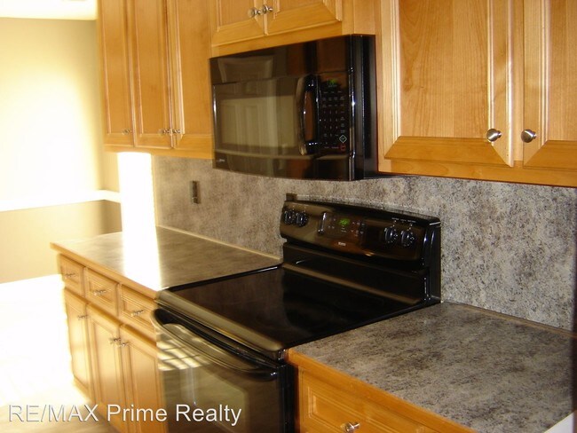 Building Photo - 3 br, 2 bath House - 6058 White Pine Drive