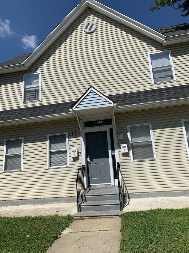 Primary Photo - 117 Cedar Ave