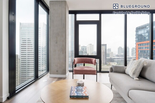 Foto del edificio - 704 Spring St