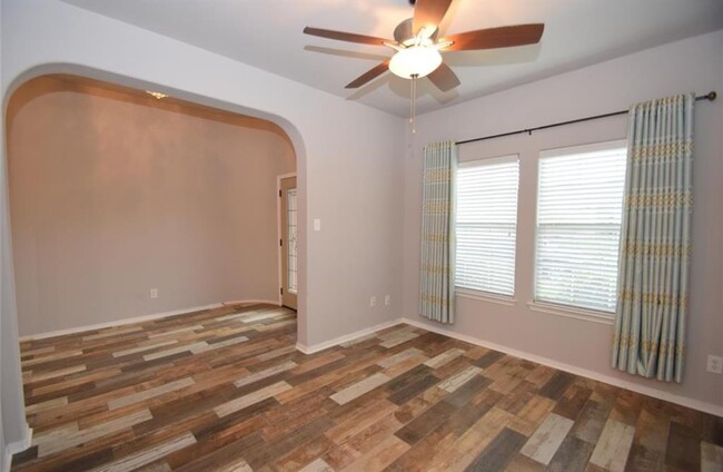 Building Photo - 10007 Blissfull Valley Ln