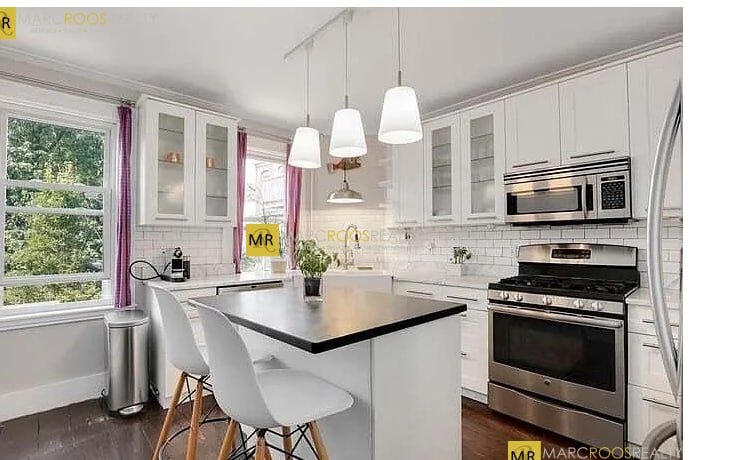 Primary Photo - 13 Greenwich St