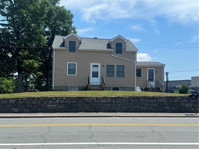 Building Photo - 1296 Stafford Rd