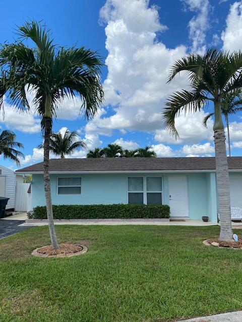 Foto del edificio - 140 SW Hideaway Pl