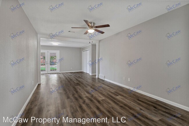 Foto del edificio - 3 br, 2 bath House - 5901 Shipp Dr.