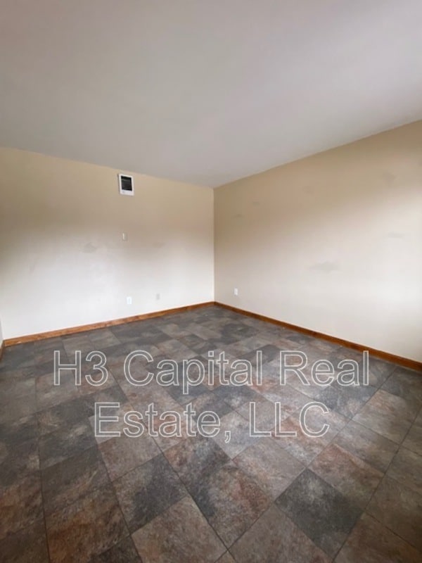 Building Photo - 1306 9th St
