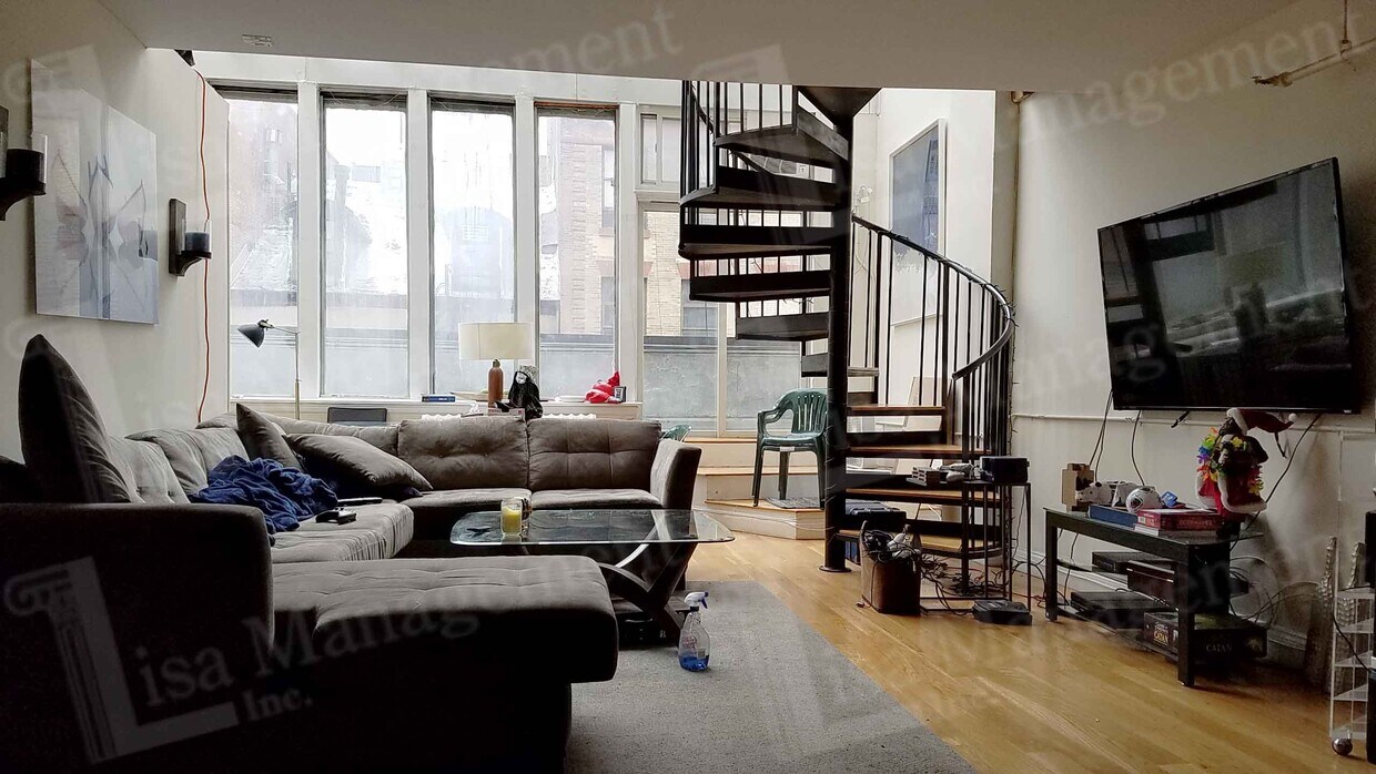 Primary Photo - 144 Bleecker St