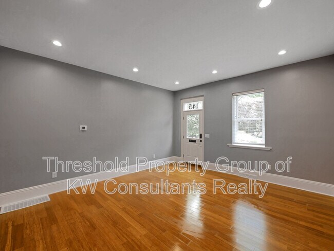 Foto del edificio - 143-145 East Kossuth Street - 145