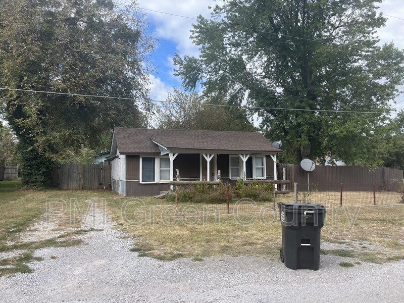 Foto principal - 209 W Magnolia St