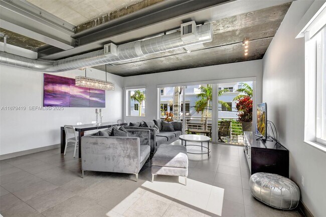 Foto del edificio - 110 SE 2nd St