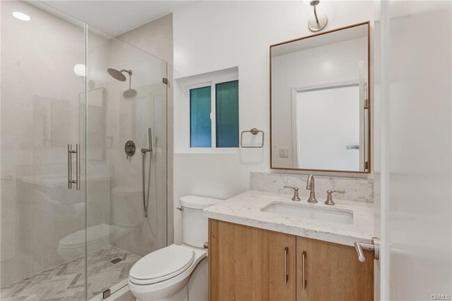 Foto del edificio - 6200 Woodlake Ave