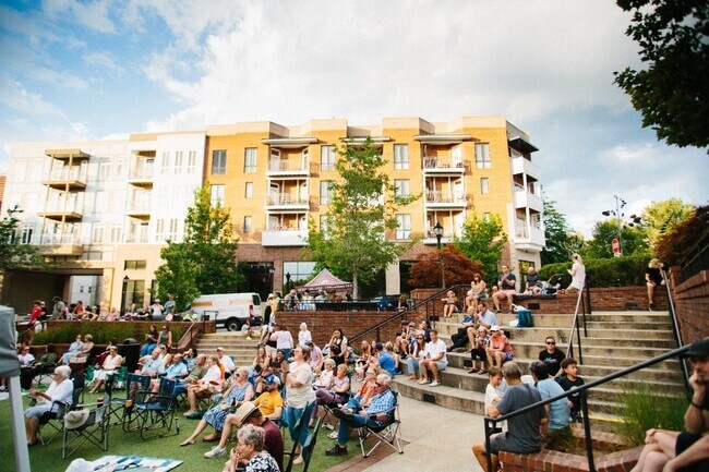 Serie de conciertos de verano - Biltmore Park Town Square