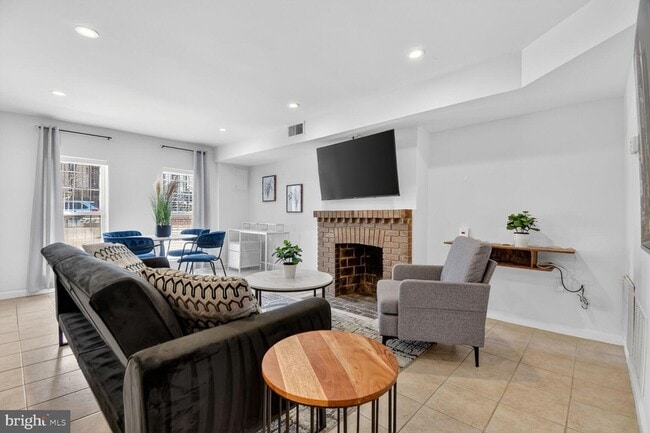 Photo - 1339 Corcoran St NW Townhome