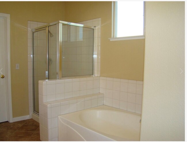 Building Photo - 3066 Silver Oak Ct