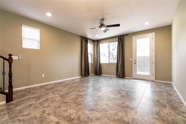 Foto del edificio - 5380 Pendergrass St