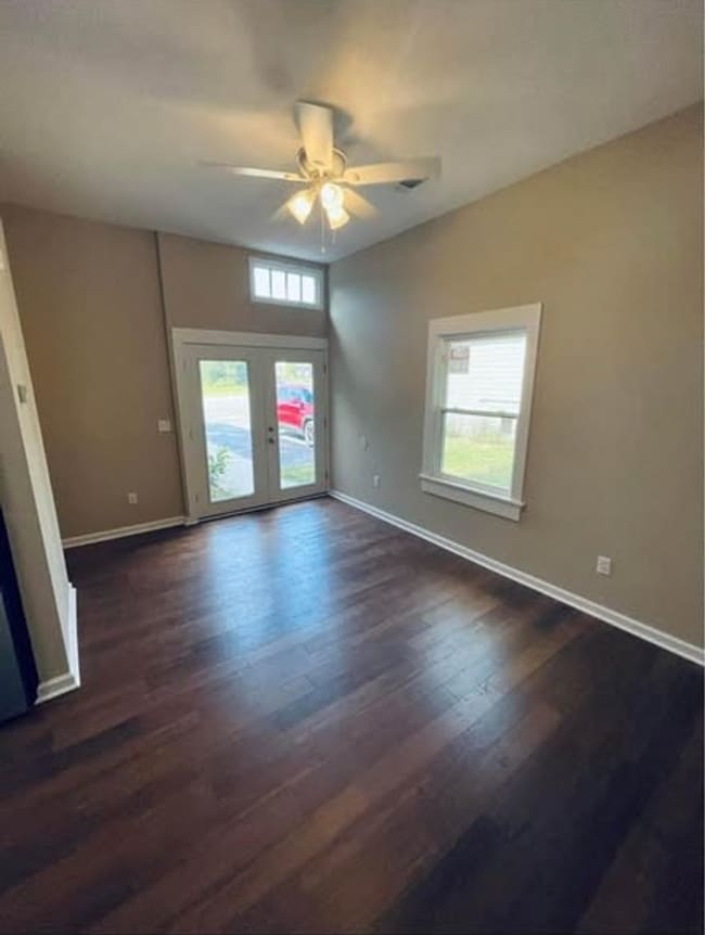 Foto del edificio - 1802 Teston Ln