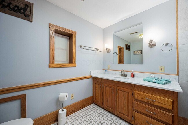 Foto del edificio - Beautiful 3 Bedroom Fully Furnished House ...