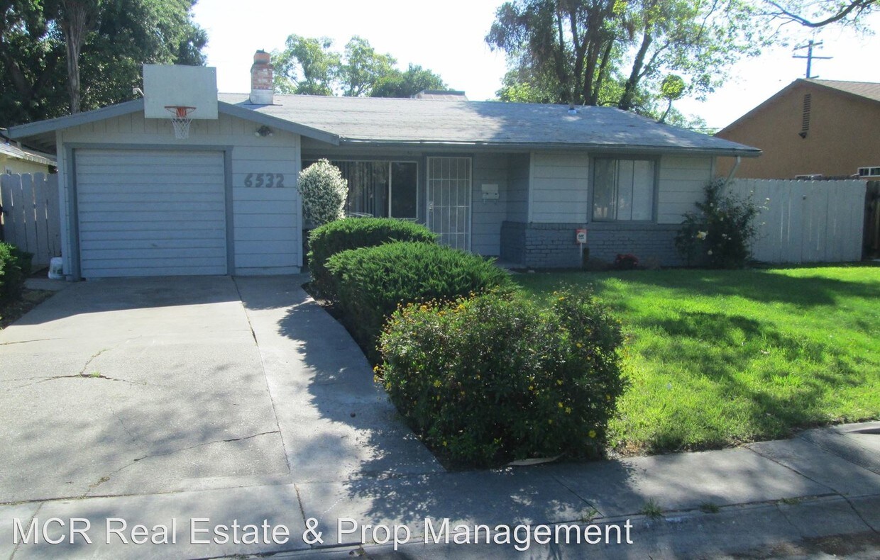 Foto principal - 3 br, 1 bath House - 6532 LEESBURG PL