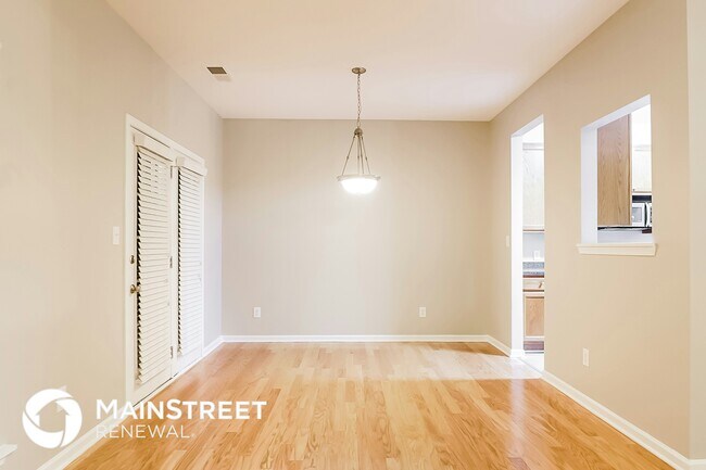 Foto del edificio - 1910 Oakbluff Way SW