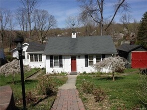Building Photo - 17 Brookside Rd